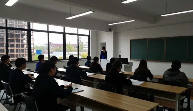 运维托管服务选型时应关注哪些适用条件?